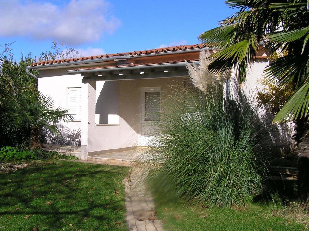 Apartments Oaza Regi Medulin Exterior photo