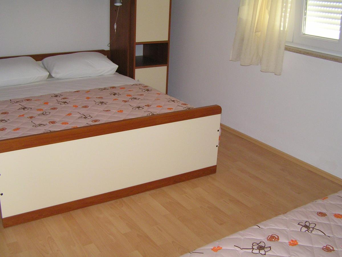 Apartments Oaza Regi Medulin Exterior photo