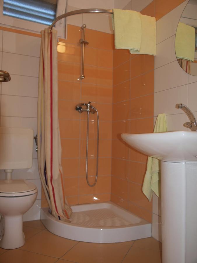 Apartments Oaza Regi Medulin Exterior photo