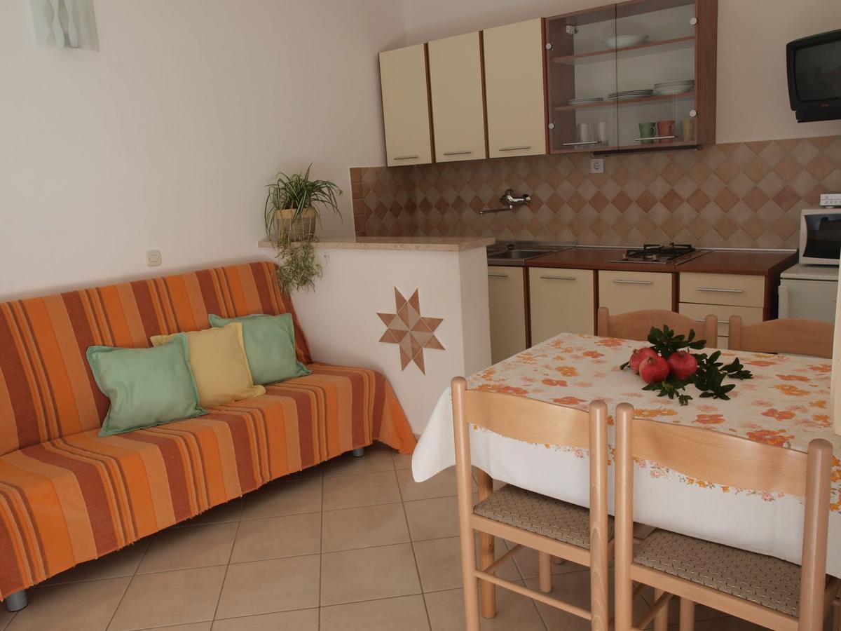 Apartments Oaza Regi Medulin Exterior photo